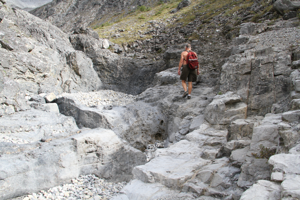 Alaska Highway Km 716.8, Boulder Canyon Hike