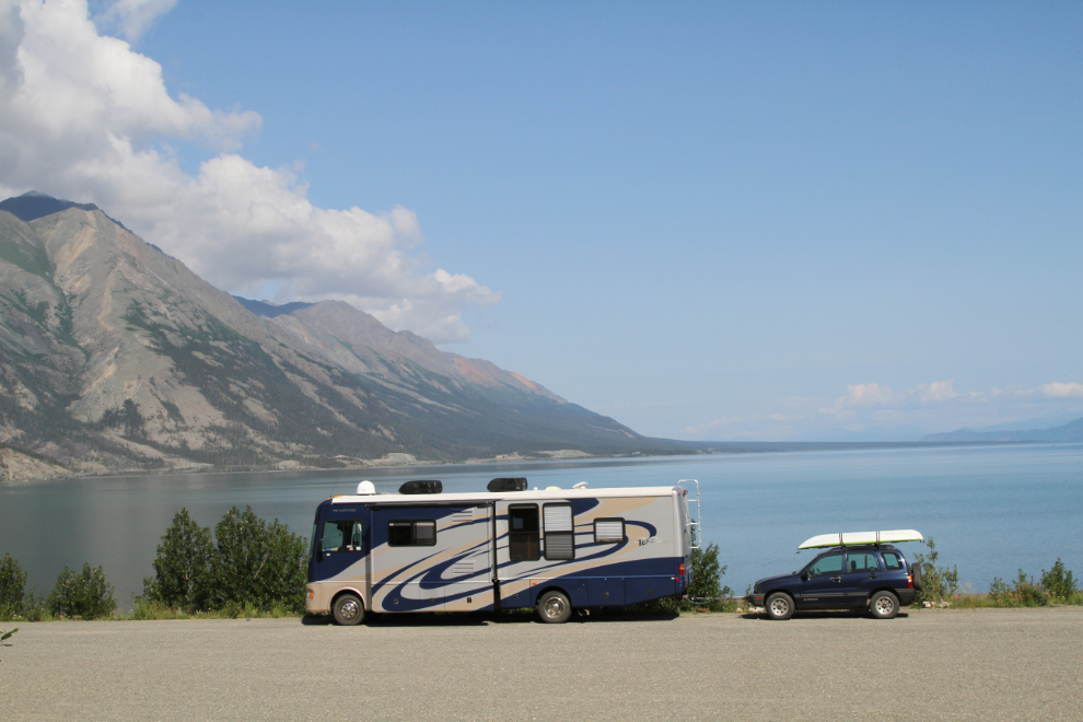 RV parked at Kluane Lake, Yukon