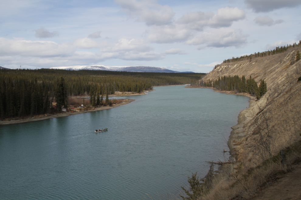 Hiking the Yukon River Trail East at Whitehorse – The ExploreNorth Blog