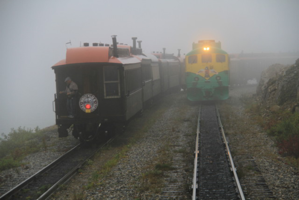 WP&YR train at the foggy Summit