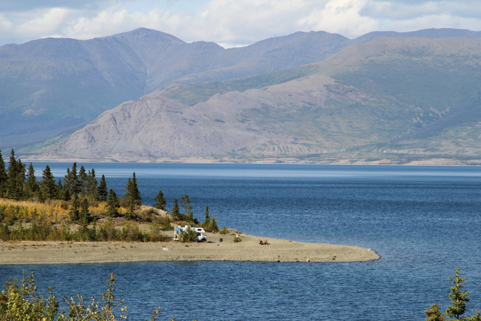 RV boondocking at Horseshoe Bay on Kluane Lake