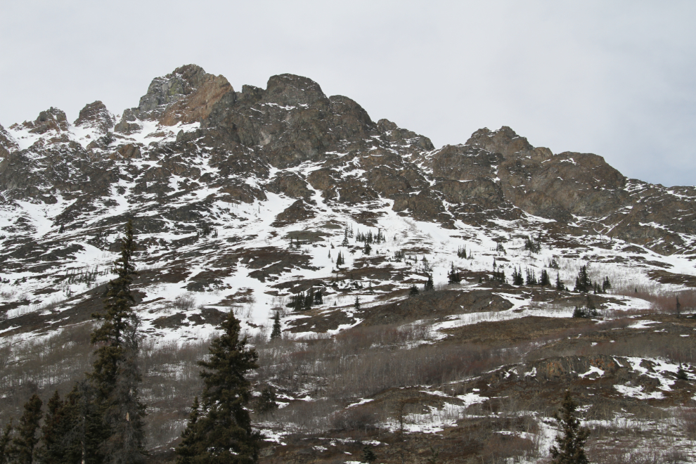 The south-facing slopes of Dail Peak are getting pretty bare.