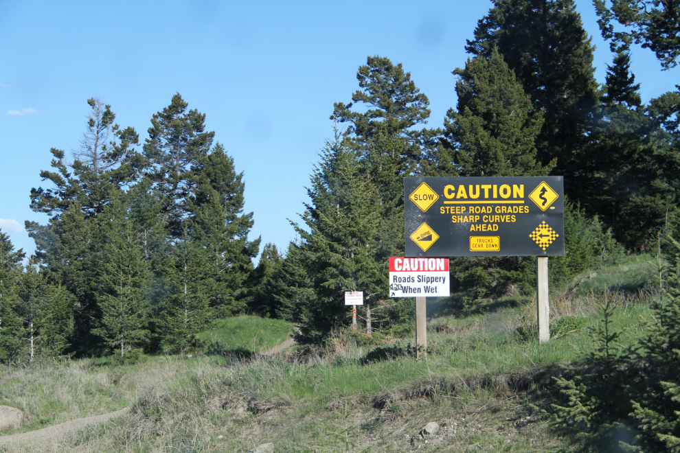 Warning signs on the Farwell Canyon Road
