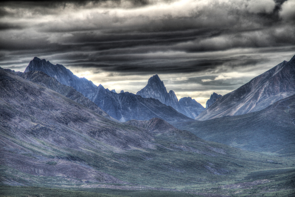 View from the Goldensides trail, Tombstone Park, in HDR