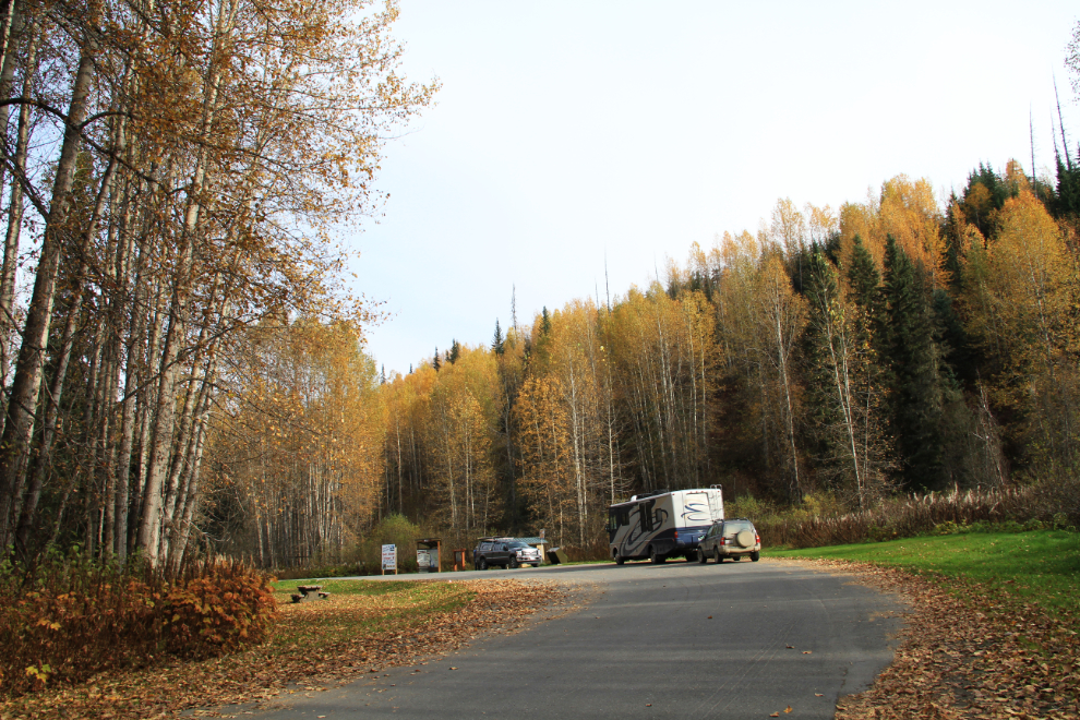Rest area at the first crossing of the Bell-Irving River at Km 188 of the Stewart-Cassiar Highway