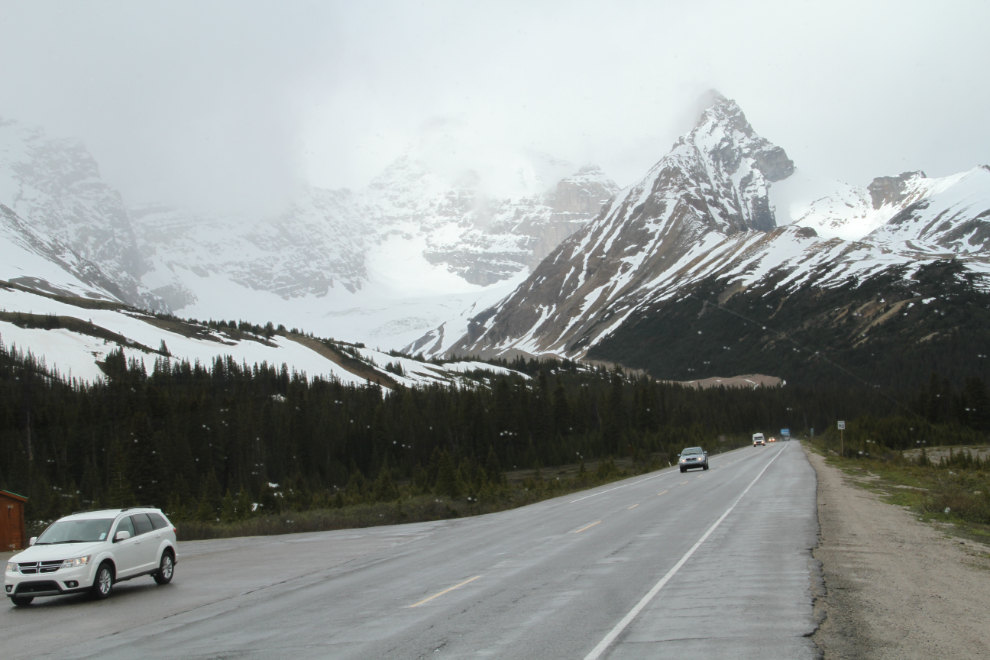 The Icefields Parkway at Sunwapta Pass