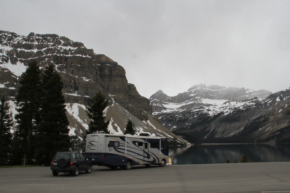 RV at Bow Lake on the Icefields Parkway, Alberta