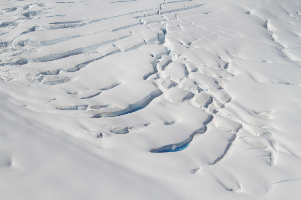 Permanent snow on the Kluane icefield