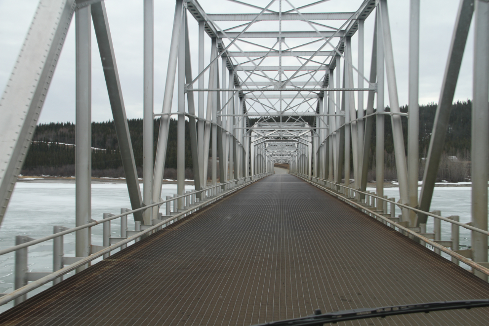 Nisutlin Bay Bridge, Teslin