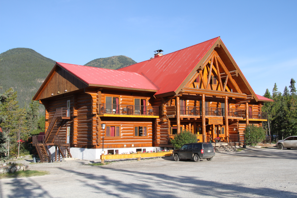 Northern Rockies Lodge, Muncho Lake, BC