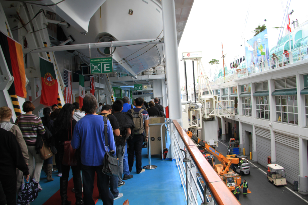 Boarding the cruise ship Norwegian Sun in Vancouver