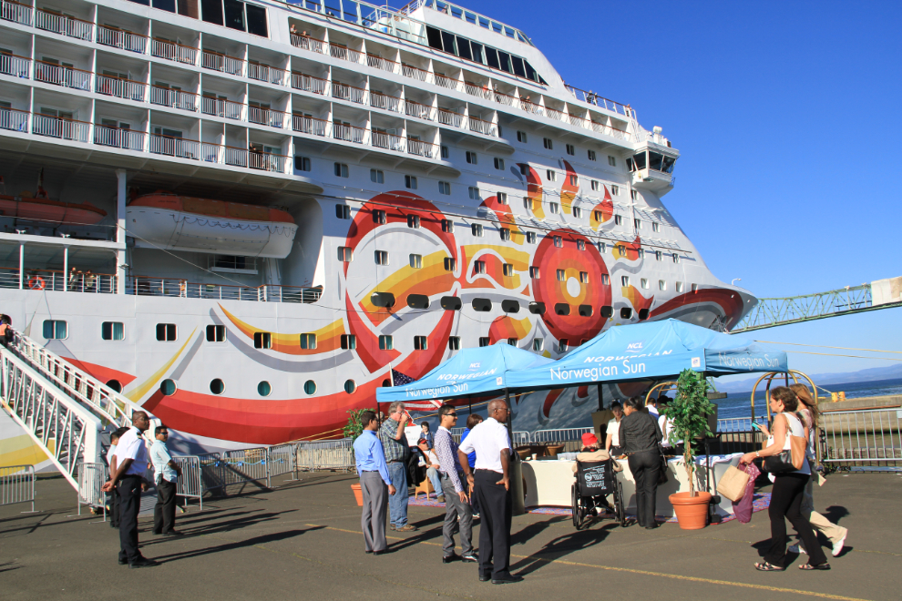 Welcome aboard the cruise ship Norwegian Sun