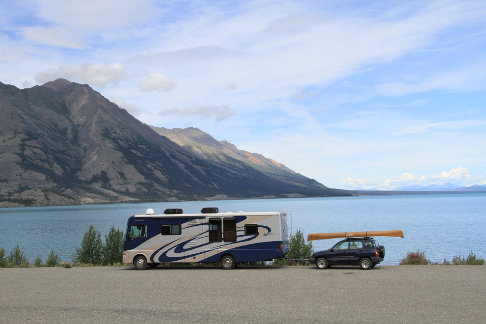 RV at Kluane Lake, Yukon
