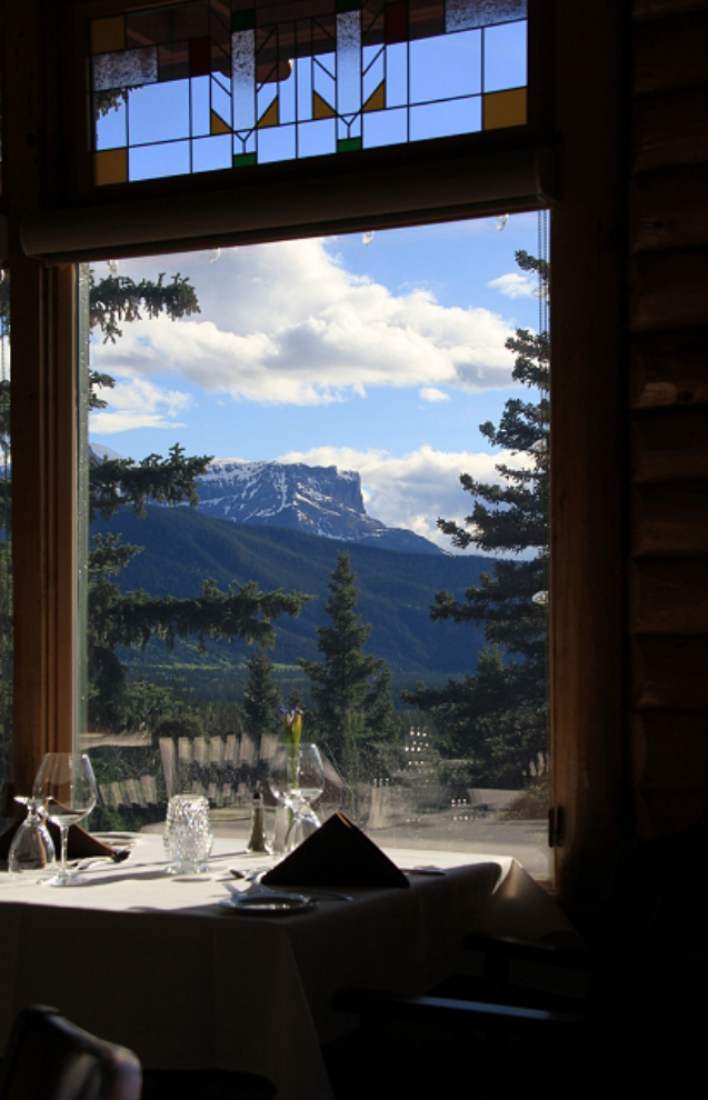 Overlander Mountain Lodge, Alberta