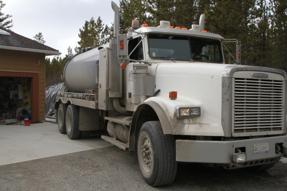 Septic tank pump-out in the winter