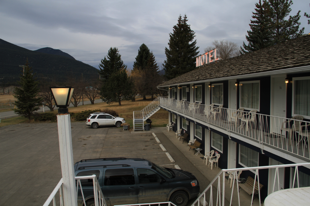 Round-Up Motel, Clinton, BC