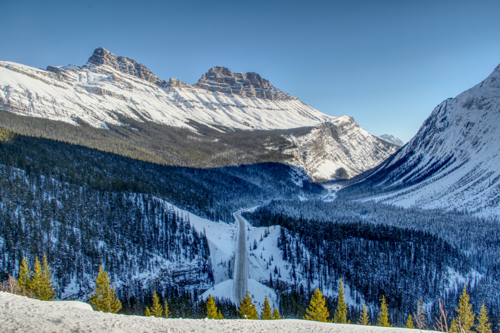 Big Hill and Big Bend on the Icefields Parkway in the winter