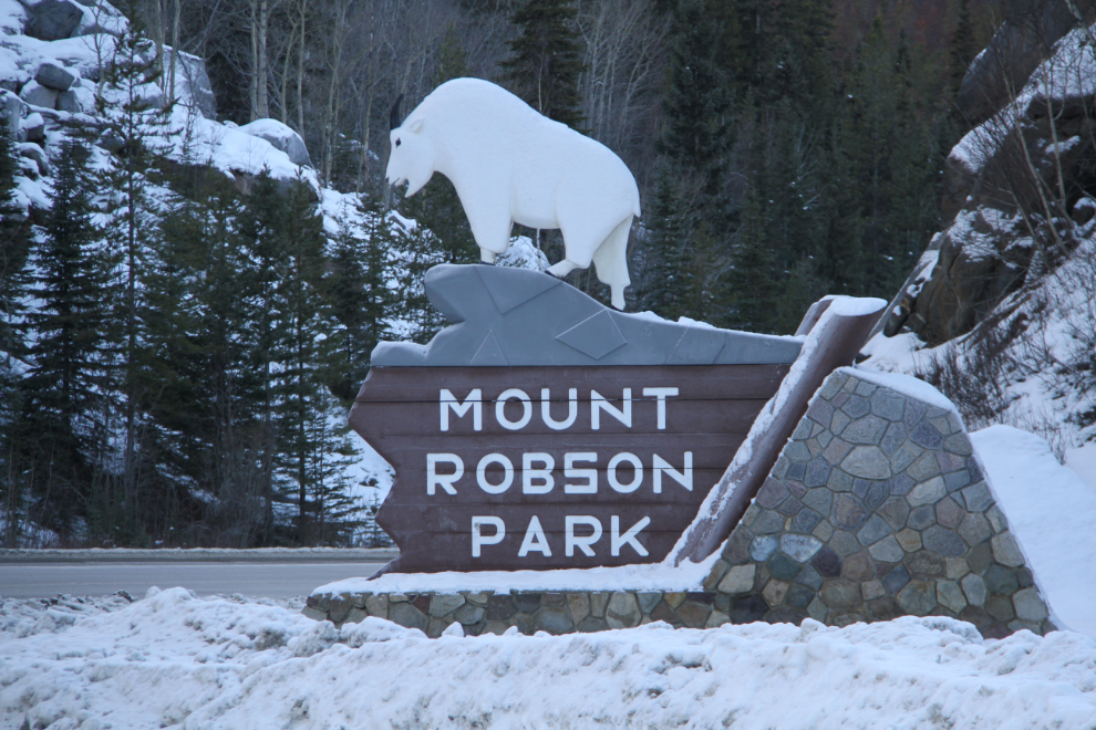 Mount Robson Provincial Park sign