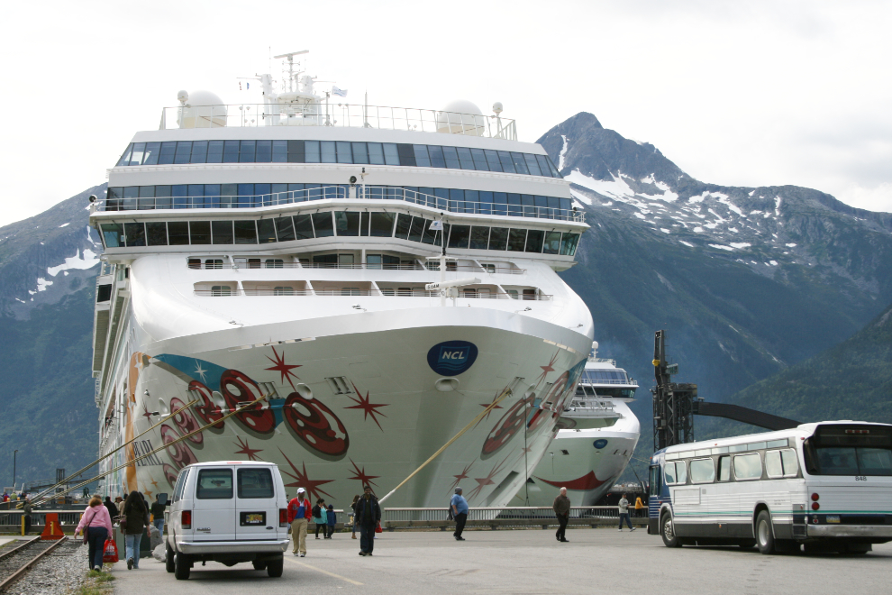 Cruise ship Norwegian Pearl at Skagway, Alaska