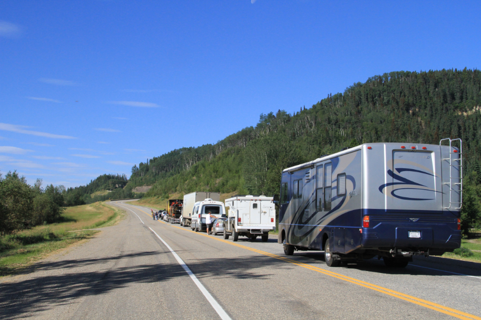 Construction delay at Steamboat Mountain, Alaska Highway