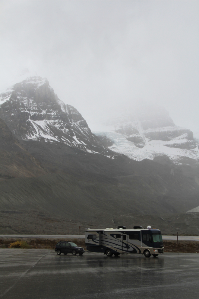 RV at the Icefield Discovery Centre, Alberta