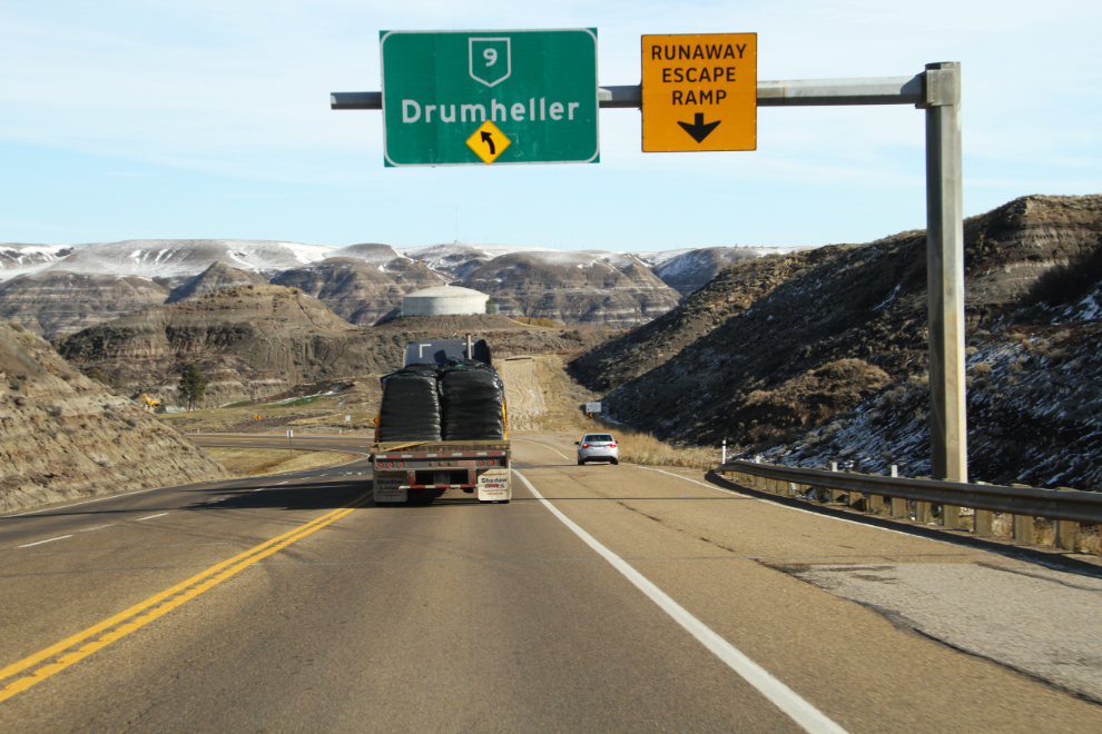 Dropping into the valley of the Red Deer River at Drumheller