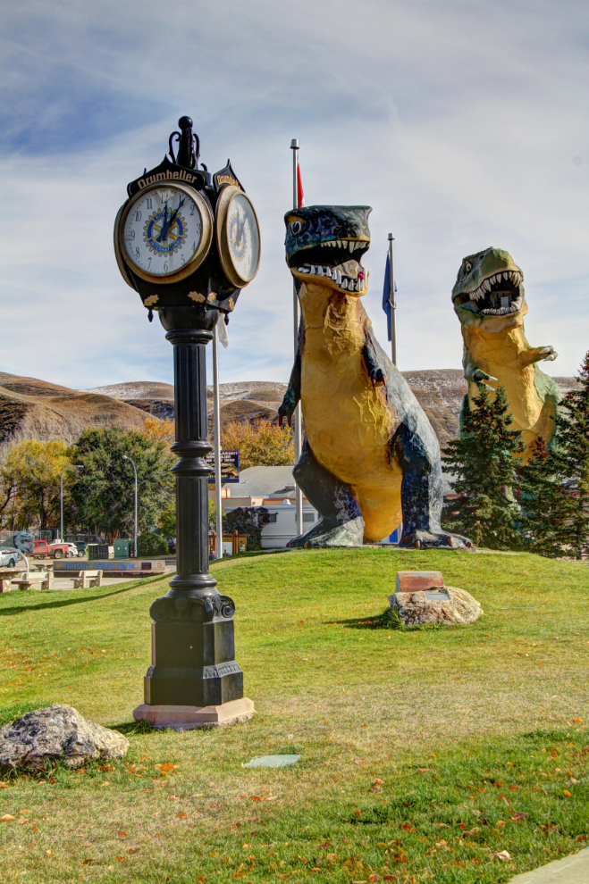 Clock and smaller dinosaur at the World's Largest Dinosaur