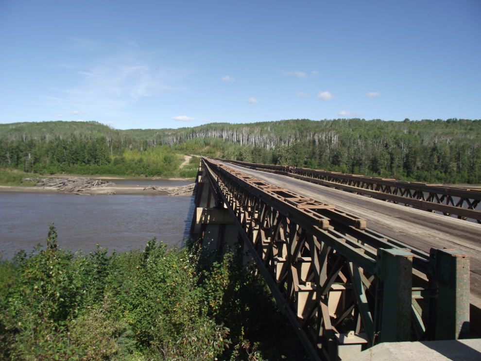 A 1-lane Bailey bridge across the Fort Nelson River