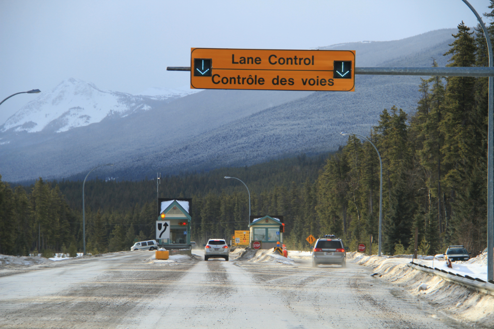 Icefield Parkway gate