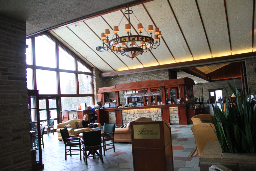 Main lounge, Fairmont Jasper Park Lodge