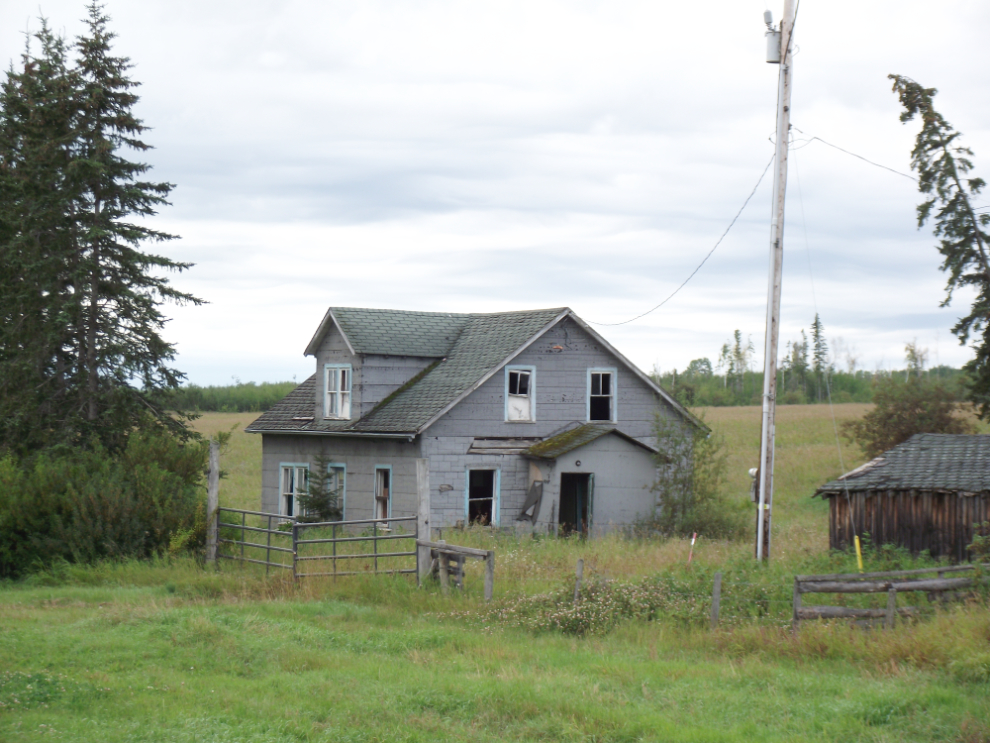 Abandoned farm on the Mackenzie Highway, Alberta