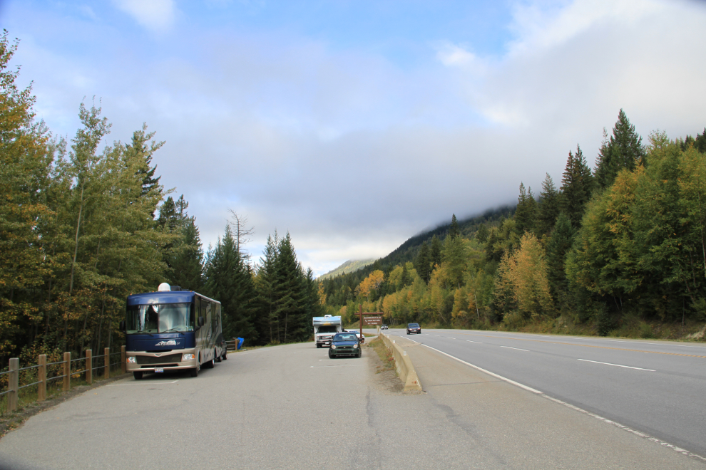 Small parking lot at Rearguard Falls Provincial Park, BC