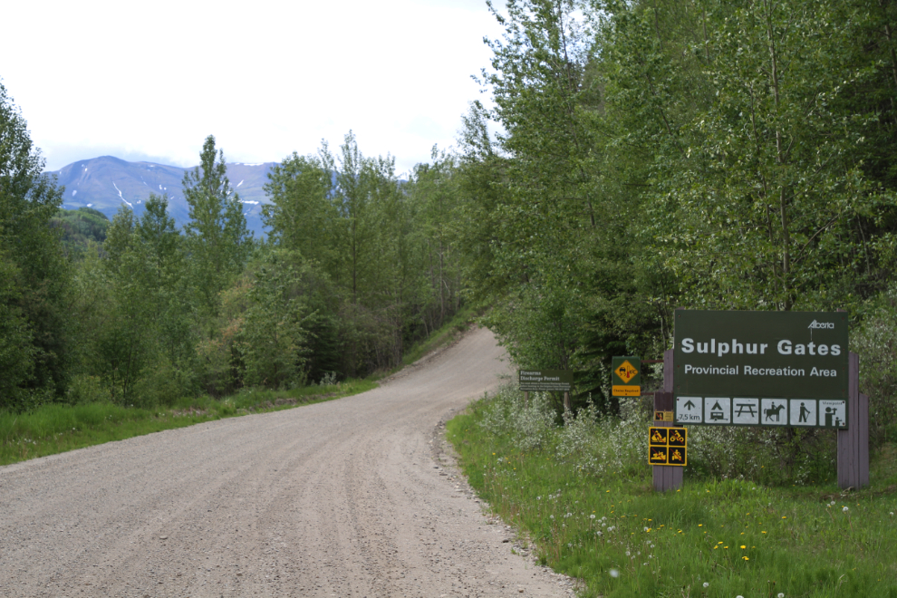 The gravel road to the Sulphur Gates Provincial Recreation Area