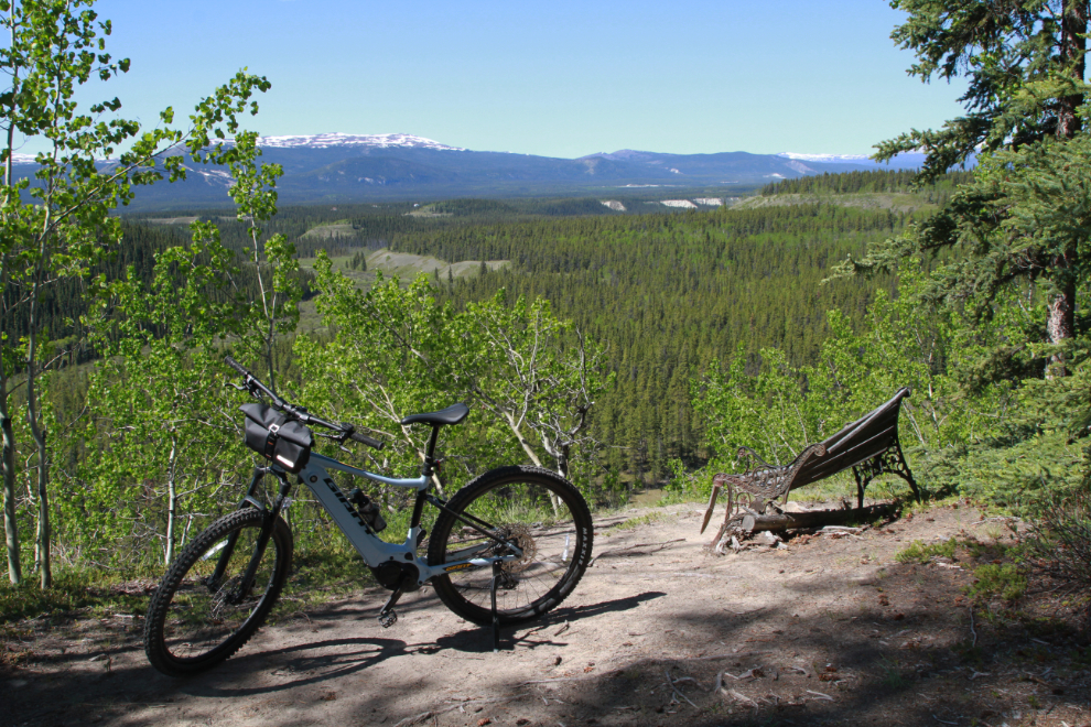 '3 Benches' bike trail in Whitehorse