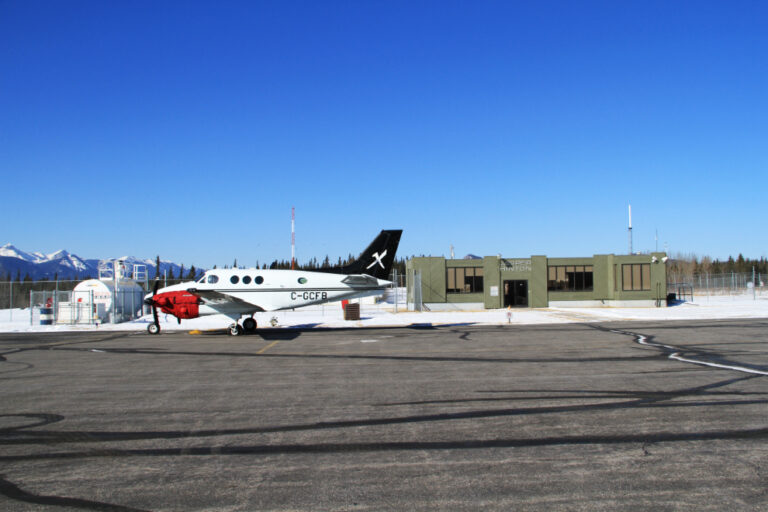 closest airport to jasper alberta