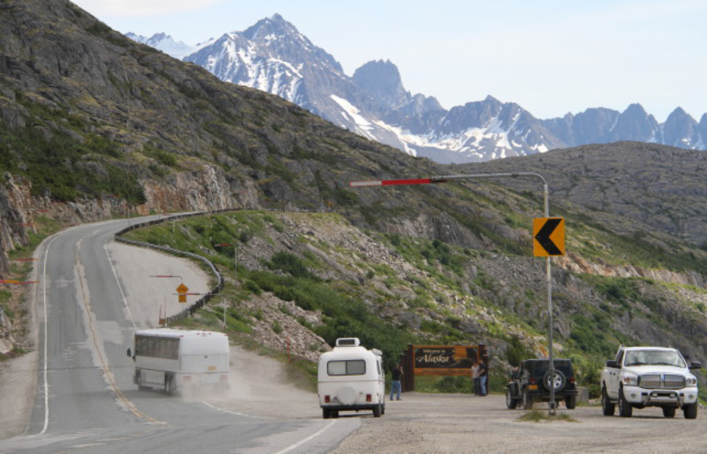 Welcome to Alaska sign on the South Klondike Highway