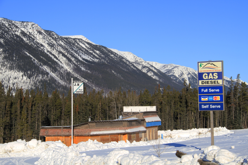 J&H Wilderness Resort, Alaska Highway, BC