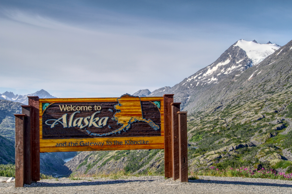 Welcome to Alaska sign on the South Klondike Highway