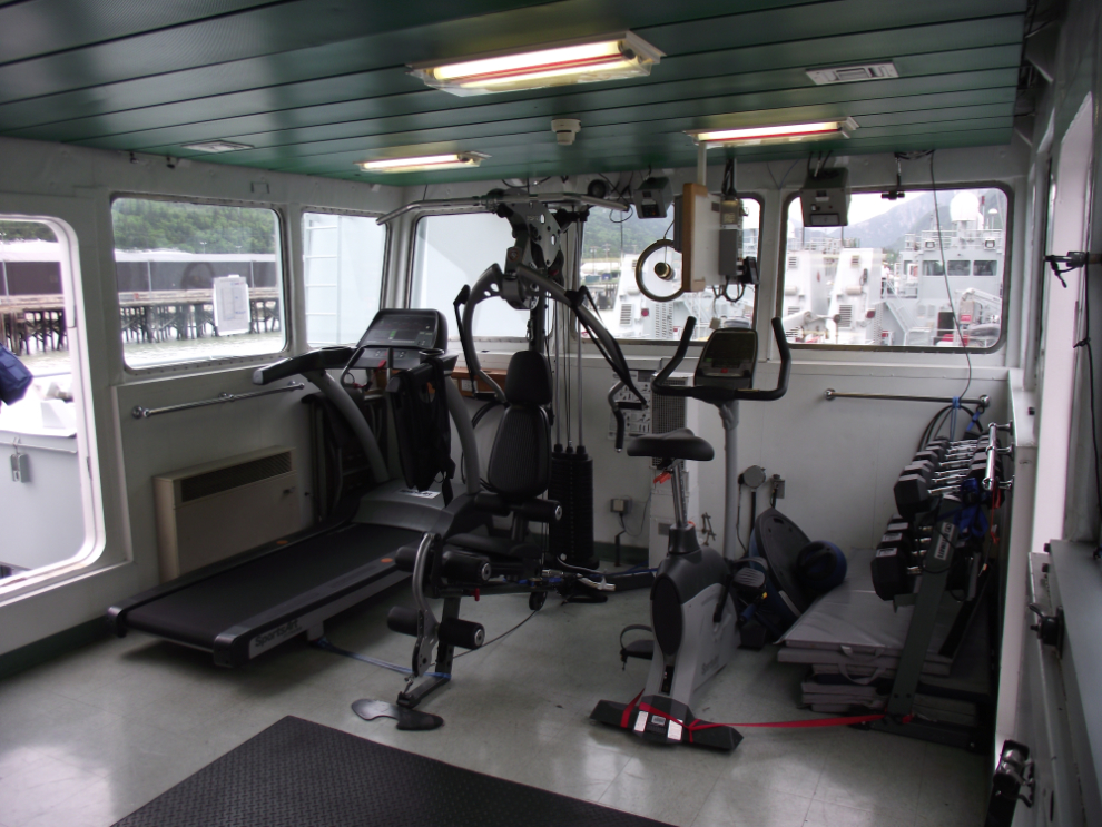 A small gym on HMCS Whitehorse