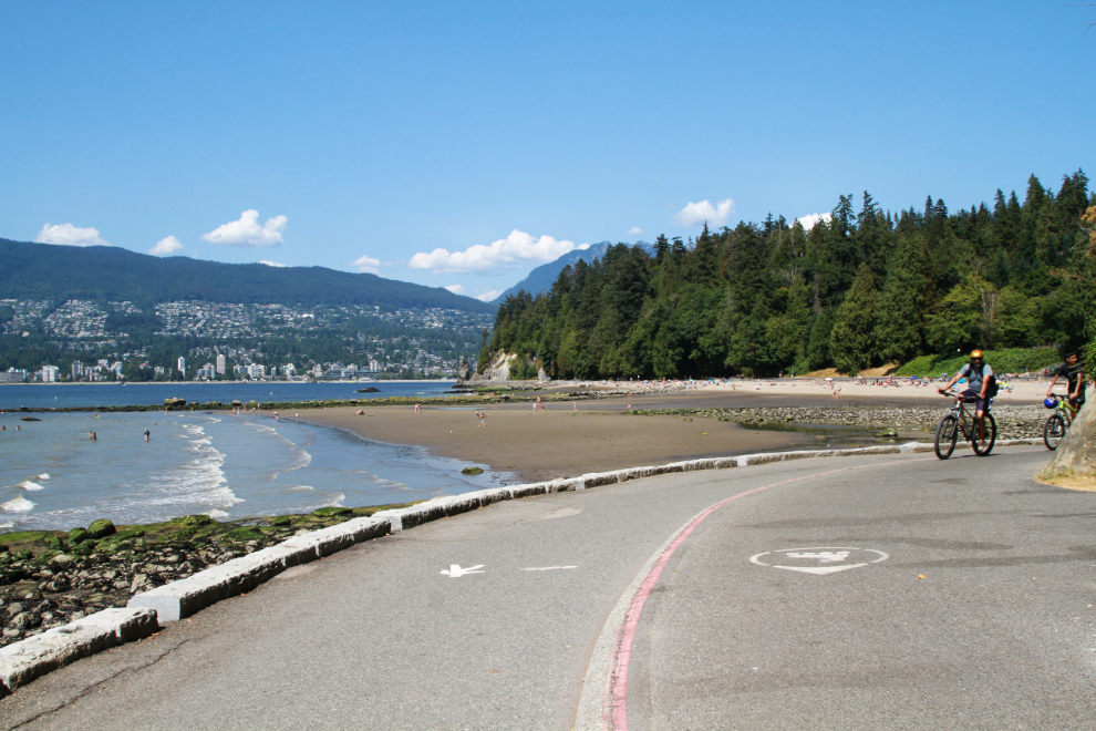 The Seawall walking at cycling paths around Stanley Park