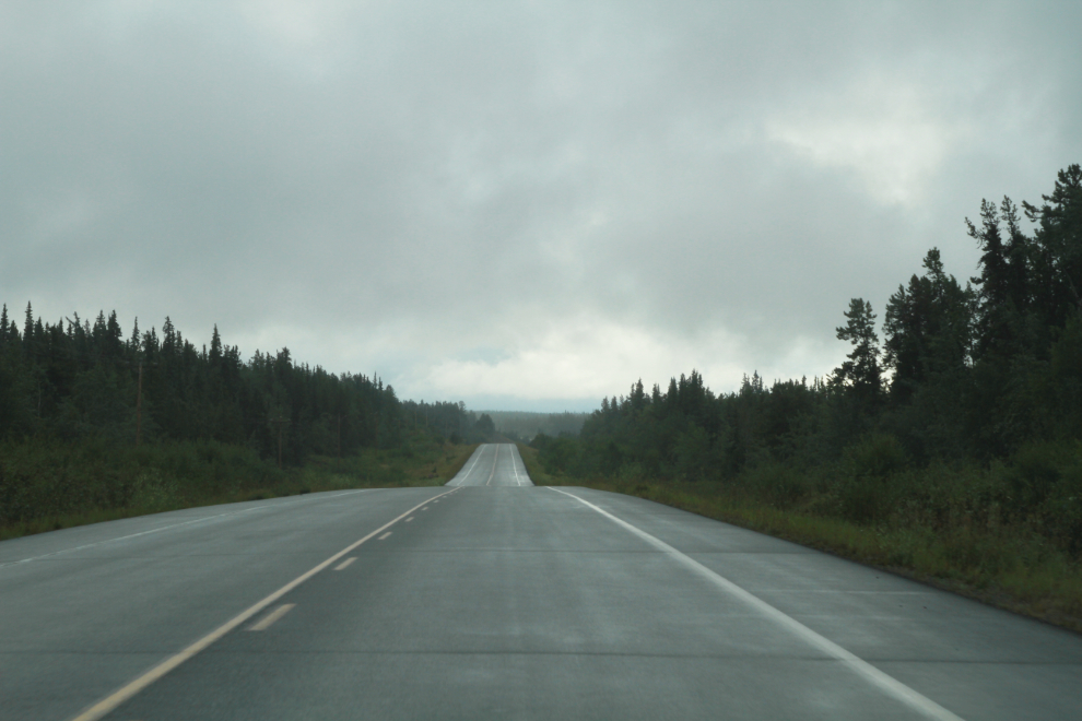 A rainy morning on the Alaska Highway