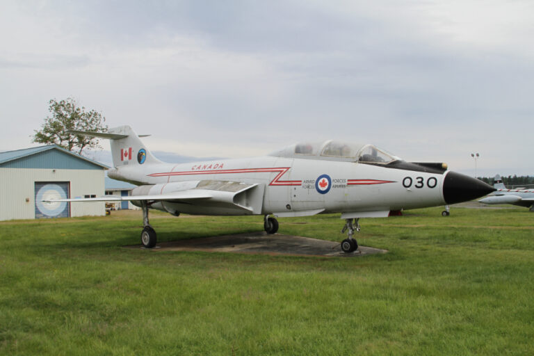 A visit to the Comox Air Force Museum – The ExploreNorth Blog