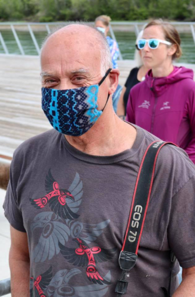 Murray Lundberg with COVID-19 mask on