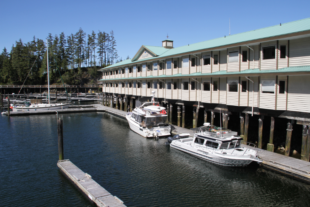 Marina and Dockside 29 Suites at Telegraph Cove, BC