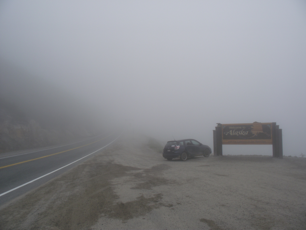A foggy Welcome to Alaska on the South Klondike Highway