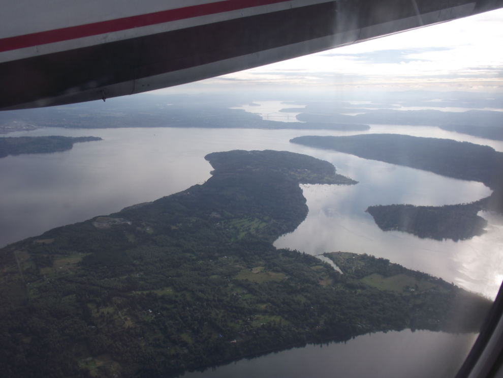The San Juan Islands from a Horizon Air Dash 400