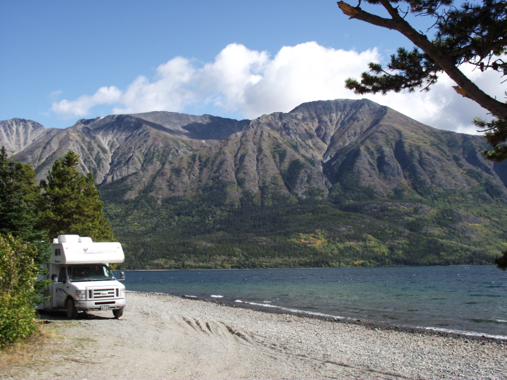 RVs camped at Tutshi Lake, BC