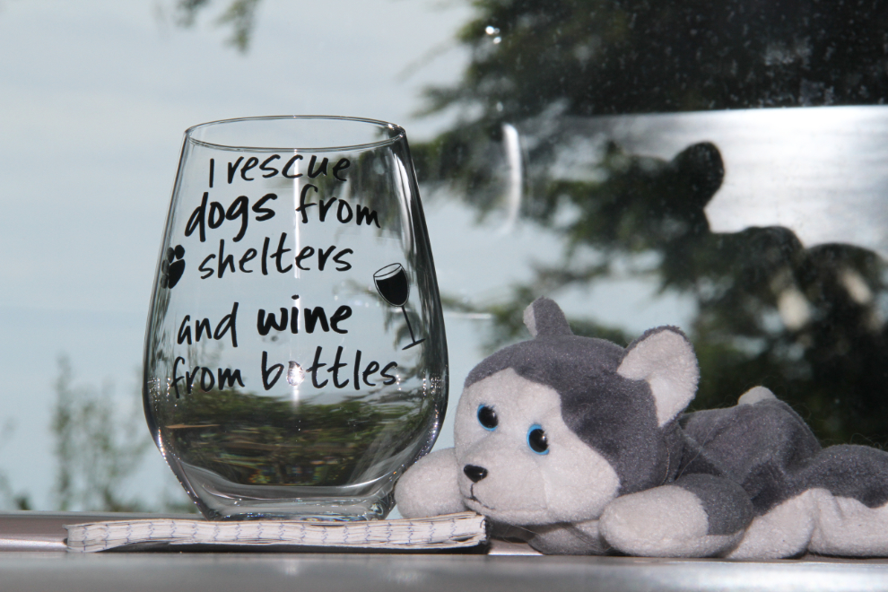Wine glass - 'I rescue dogs from shelters and wine from bottles'