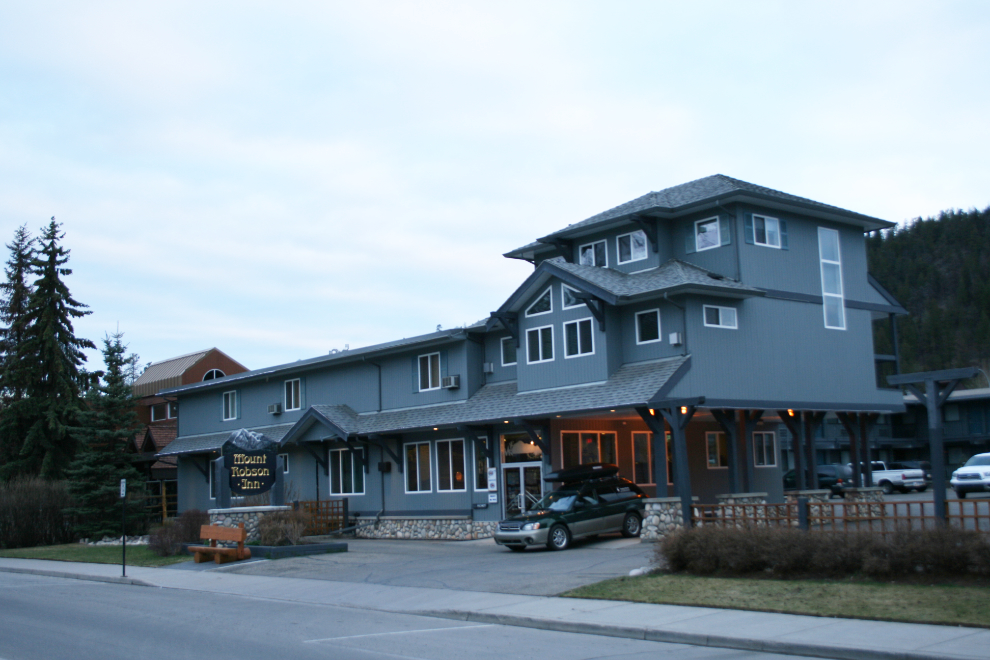 Mount Robson Inn at Jasper, Alberta