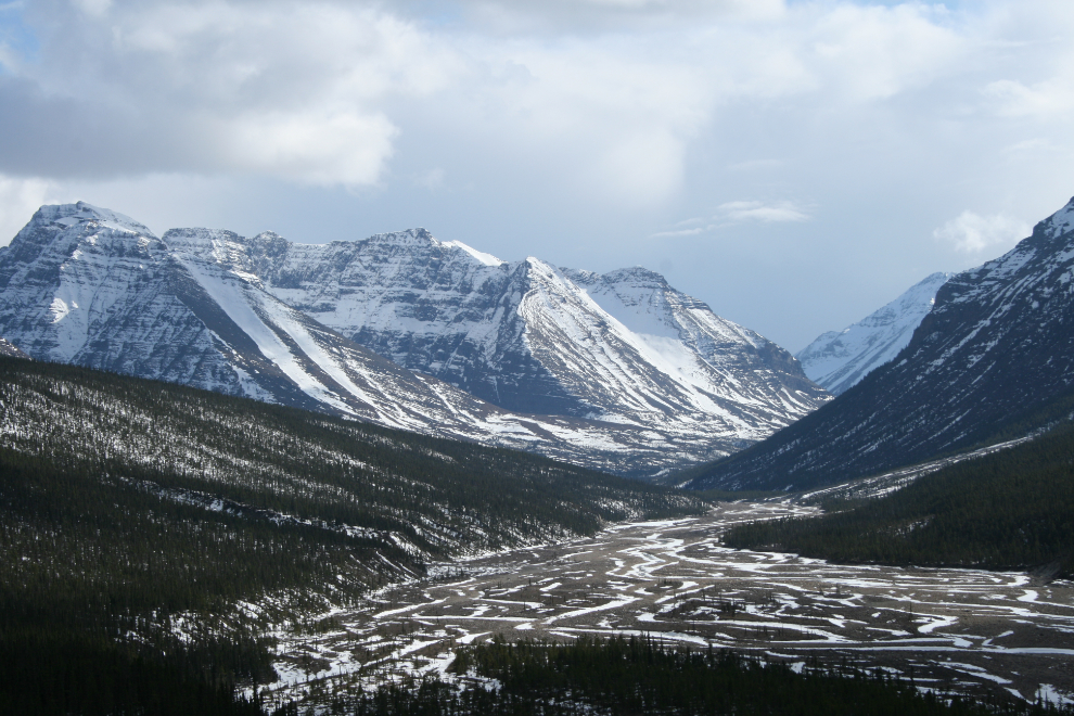 The MacDonald Valley on the Alaska Highway in early May